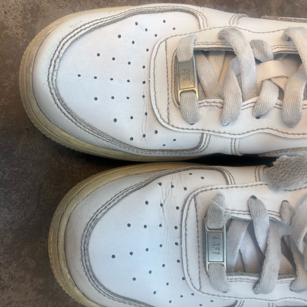 Nike Air Force one size 7Y or size 9 womans - Picture 4 of 8